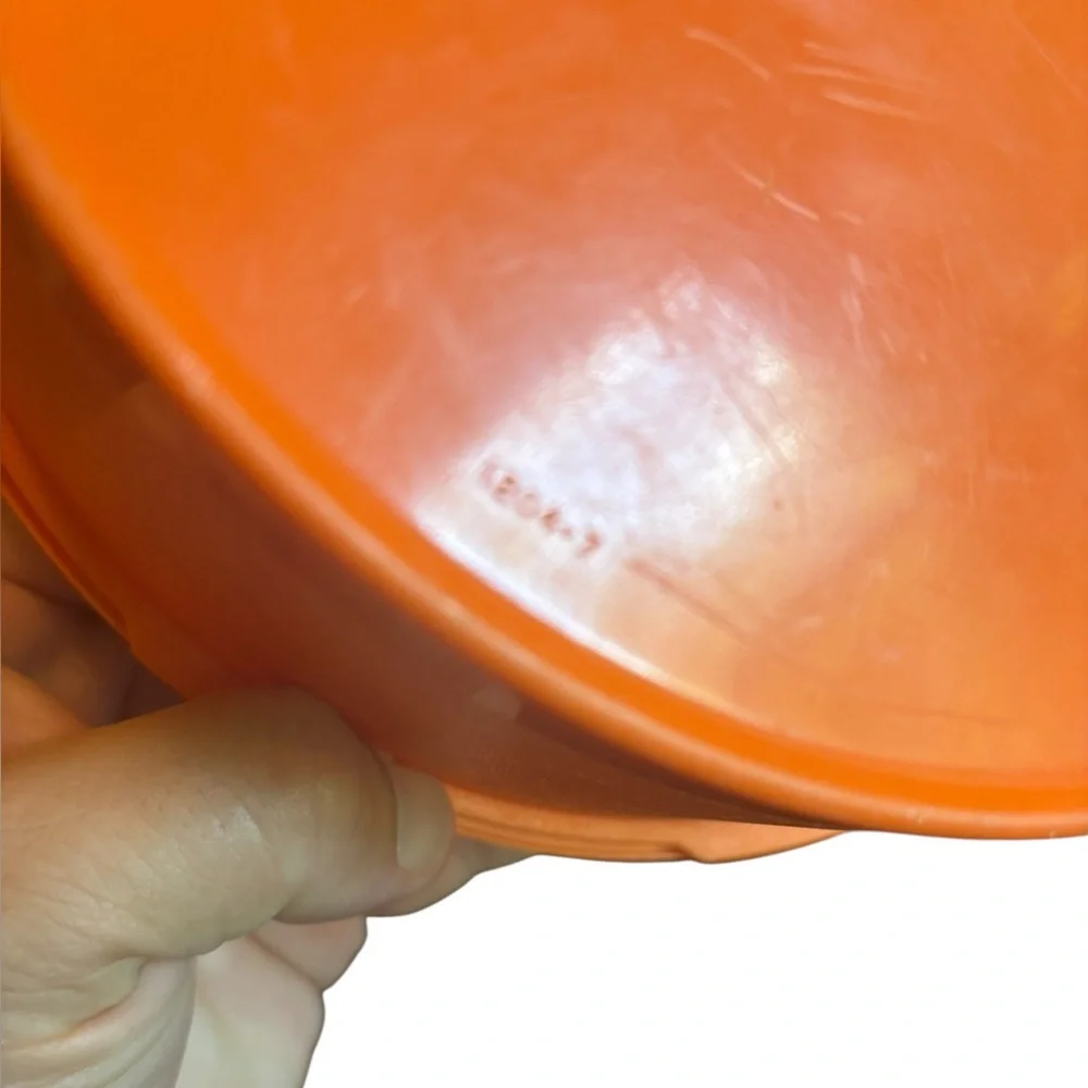 Tupperware 1204-7 Orange Plastic Storage Bowl